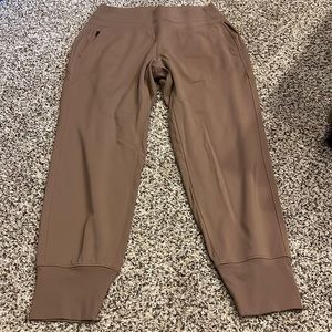 Athleta women’s joggers M